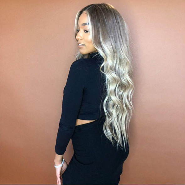 Gray long wavy wig